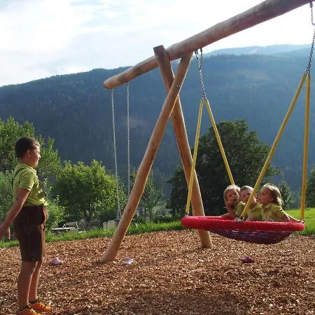 Dorfergut Фермерский дом Weisspriach