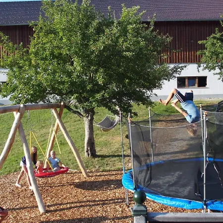 Alloggio per agriturismo Dorfergut *