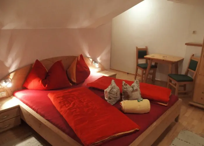 Dorfergut Farm stay Weisspriach