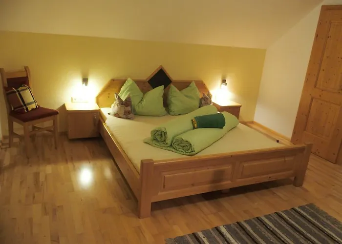 Farm stay Dorfergut Weisspriach